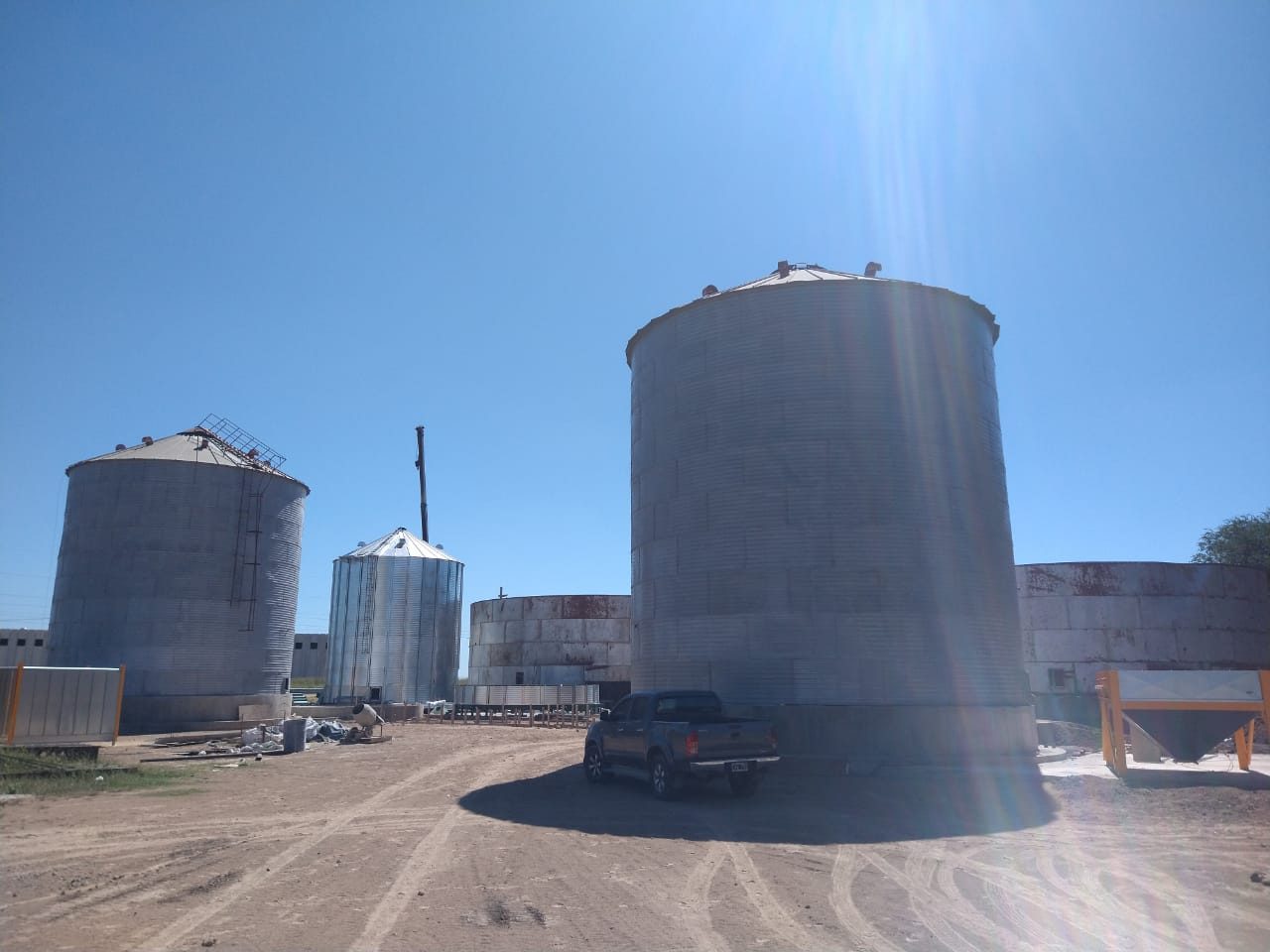 SILOS Y PLANTAS - trabajo de R Y RJSP OVIEDO